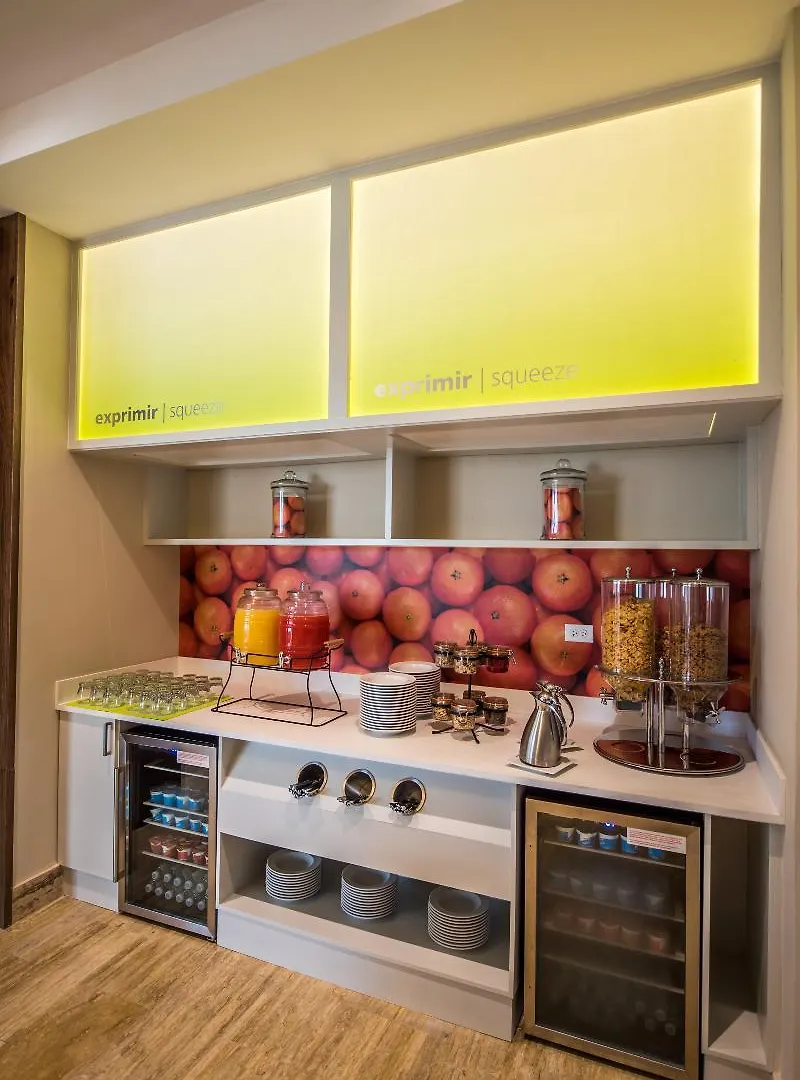 Hampton Inn Santo Domingo Airport La Caleta Hotel