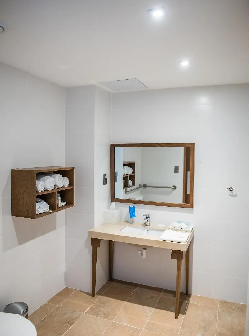Hampton Inn Santo Domingo Airport La Caleta