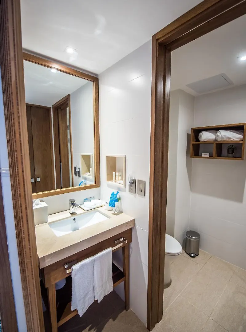Hotel Hampton Inn Santo Domingo Airport La Caleta